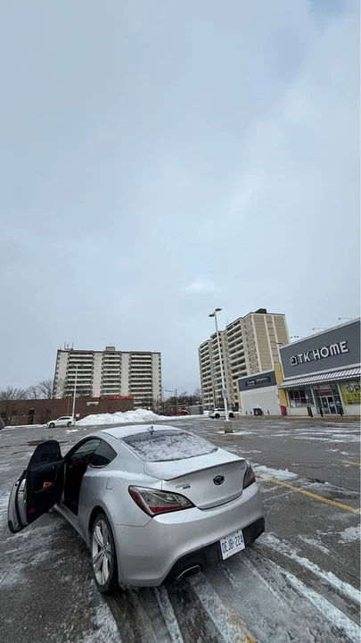 2011 Hyundai Genesis Coupe - Image 5 of 6