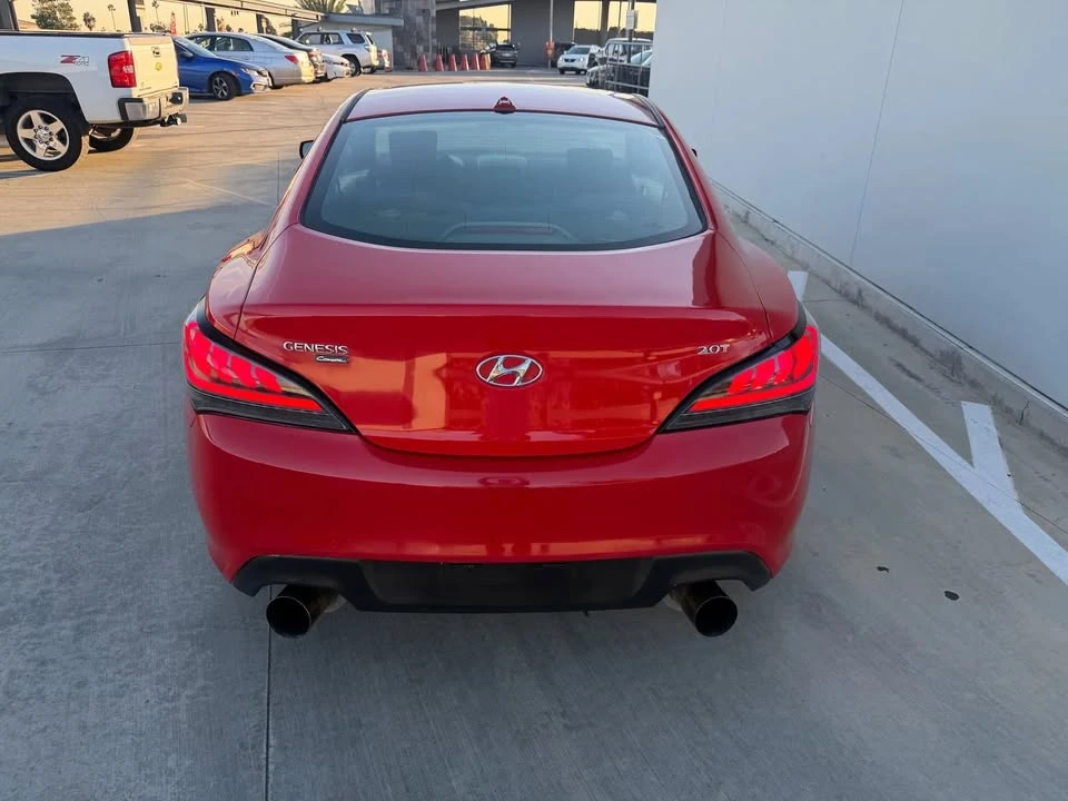 2011 Hyundai Genesis Coupe - Image 10 of 20