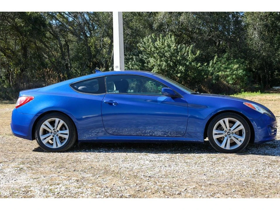 2011 Hyundai Genesis Coupe - Image 15 of 20