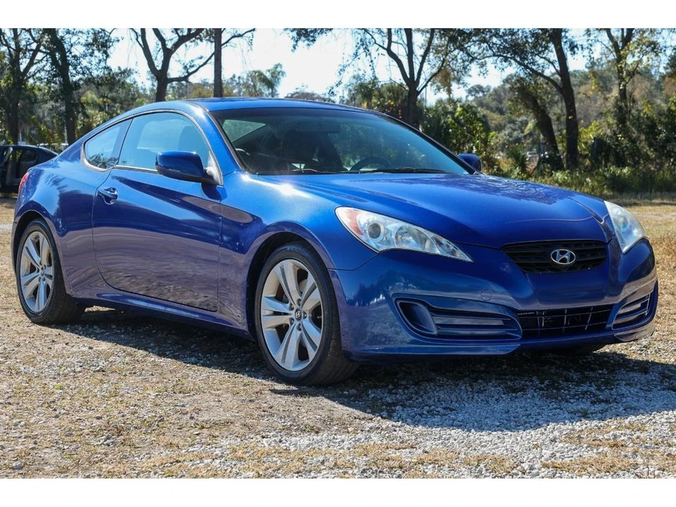 2011 Hyundai Genesis Coupe - Image 17 of 20