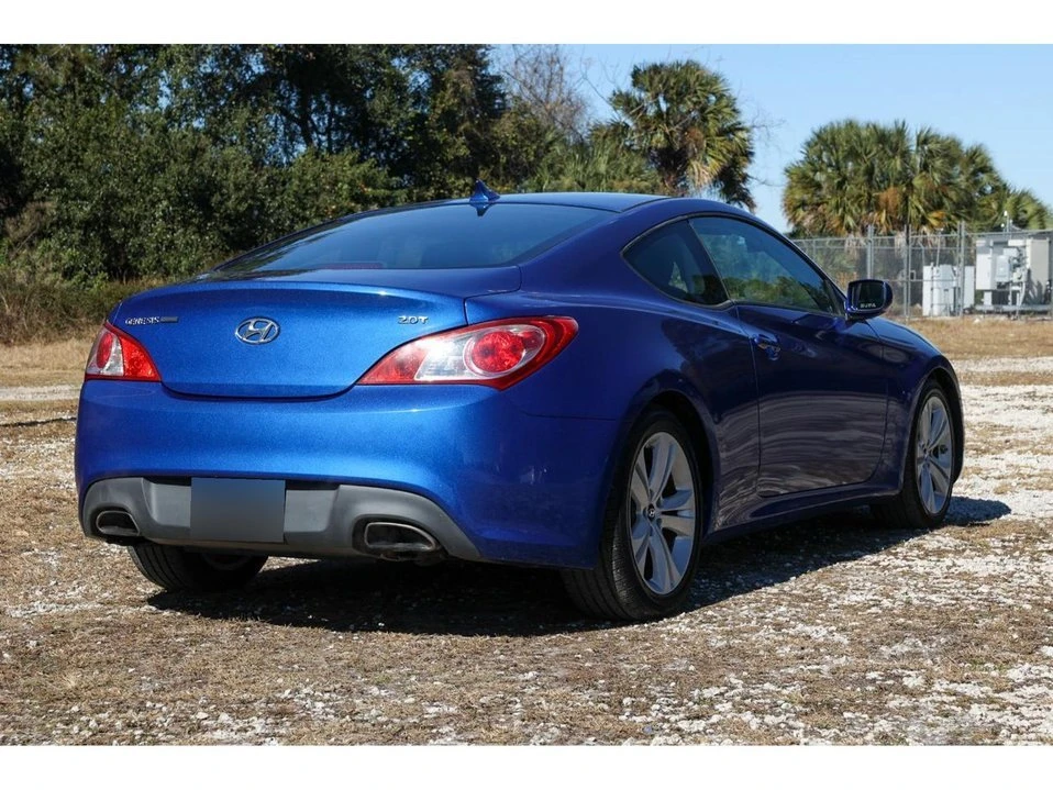 2011 Hyundai Genesis Coupe - Image 13 of 20