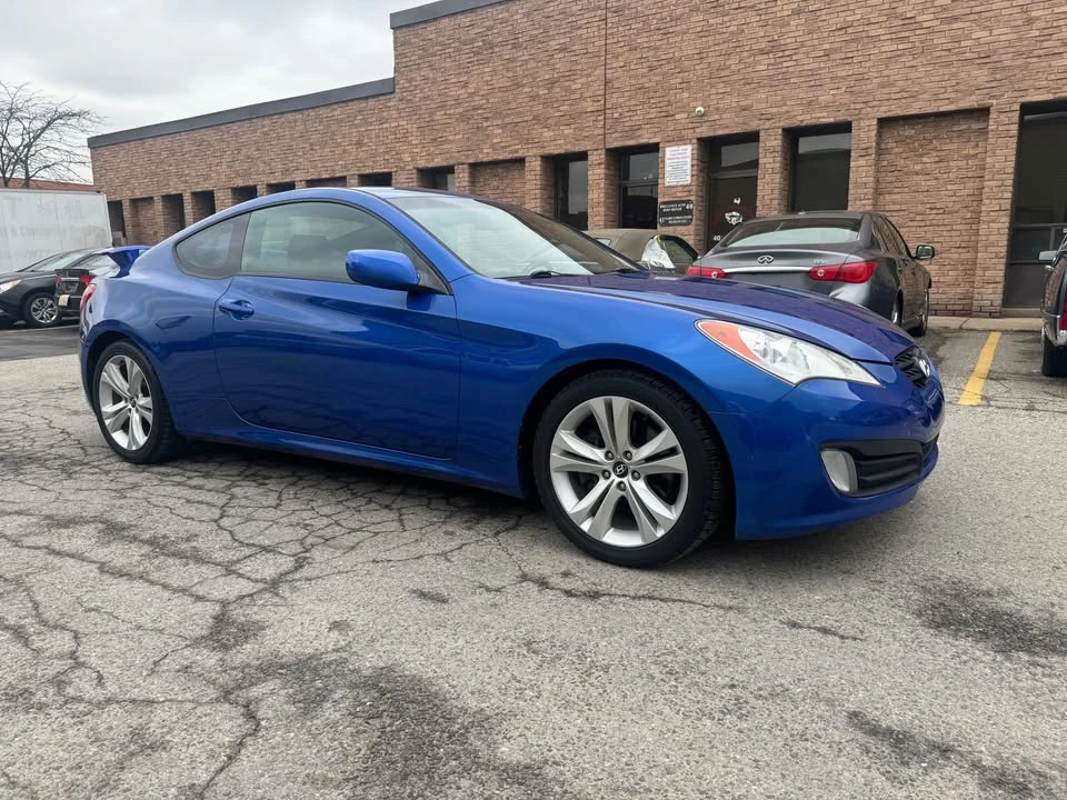2011 Hyundai Genesis Coupe - Image 4 of 11