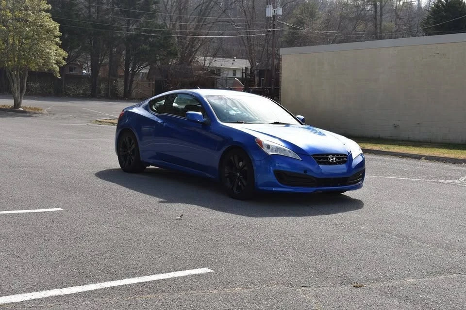 2011 Hyundai Genesis Coupe - Image 8 of 20