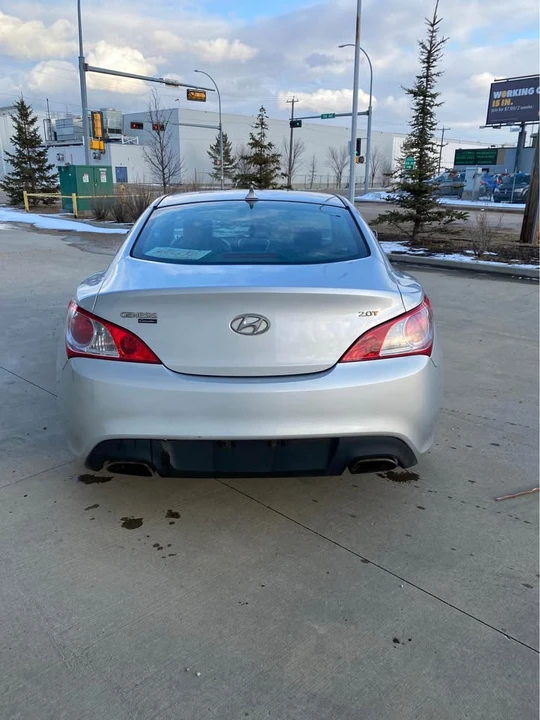 2011 Hyundai Genesis Coupe - Image 5 of 13