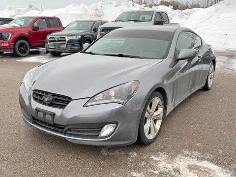 2011 Hyundai Genesis Coupe 2.0T Premium