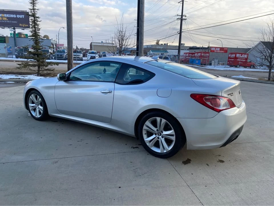 2011 Hyundai Genesis Coupe - Image 2 of 13