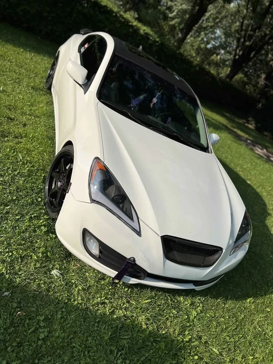 2011 Hyundai Genesis Coupe - Image 6 of 6