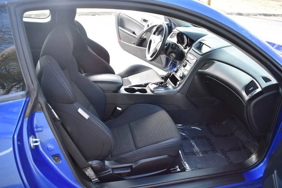 2011 Hyundai Genesis Coupe - Image 14 of 20
