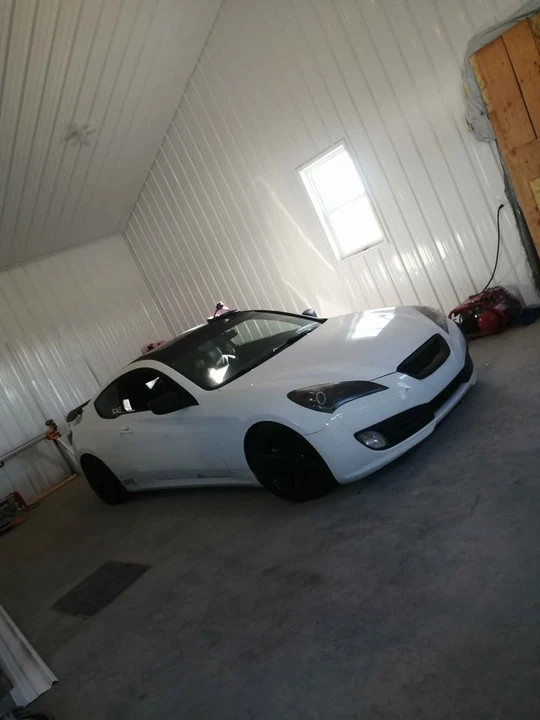 2011 Hyundai Genesis Coupe - Image 3 of 6