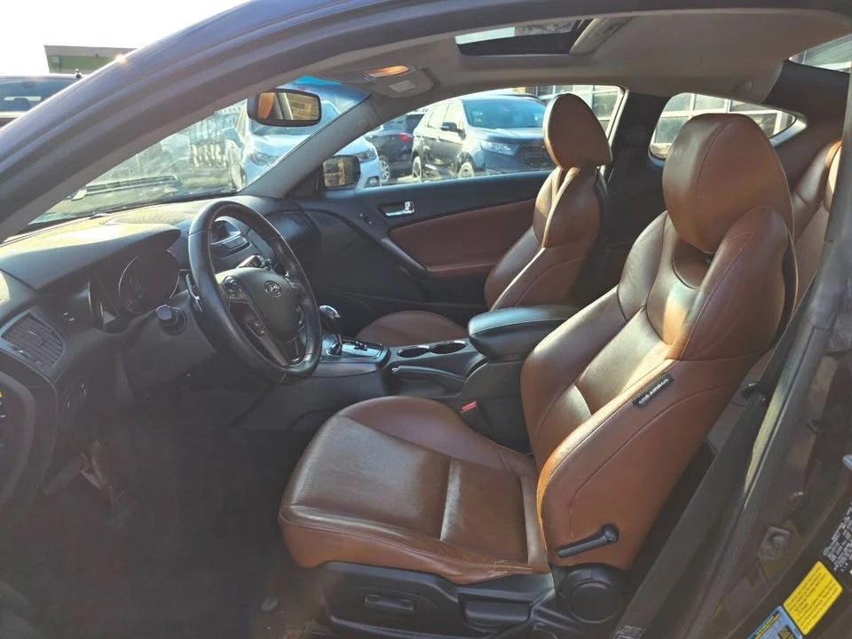 2011 Hyundai Genesis Coupe - Image 11 of 20