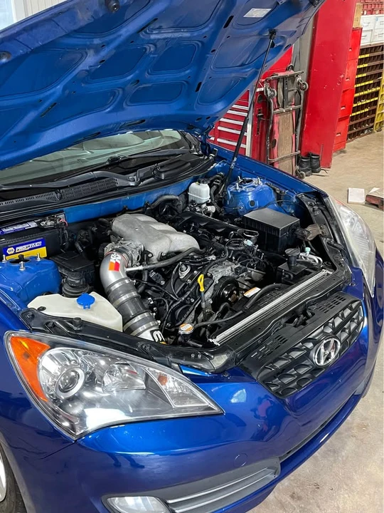 2011 Hyundai Genesis Coupe - Image 5 of 8