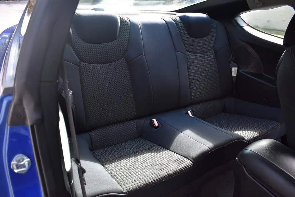 2011 Hyundai Genesis Coupe - Image 17 of 20