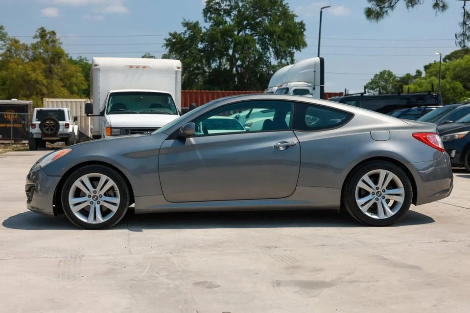 2011 Hyundai Genesis Coupe - Image 3 of 20