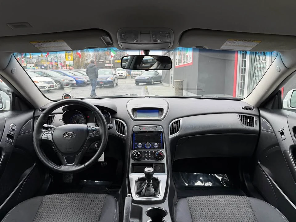 2011 Hyundai Genesis Coupe - Image 13 of 20