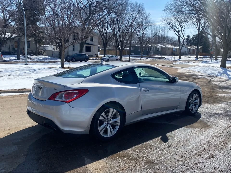 2011 Hyundai Genesis Coupe - Image 4 of 14
