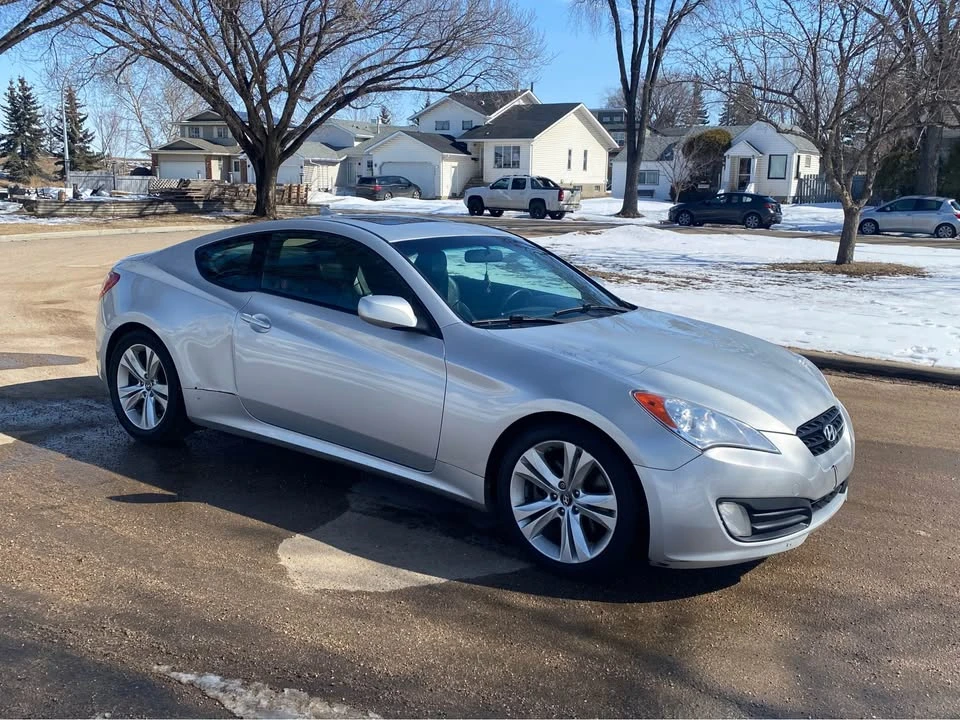 2011 Hyundai Genesis Coupe - Image 3 of 14