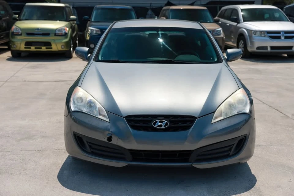 2011 Hyundai Genesis Coupe - Image 11 of 20