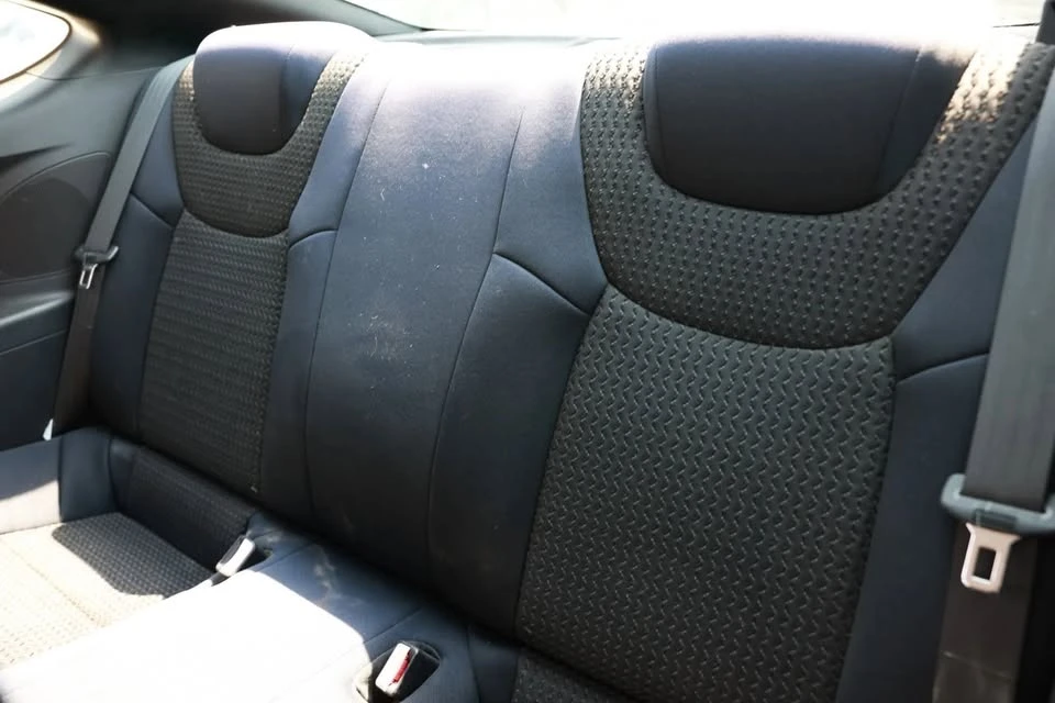2011 Hyundai Genesis Coupe - Image 14 of 20