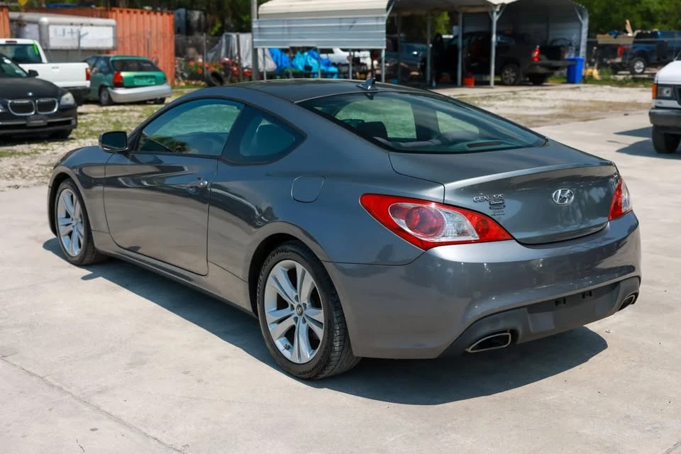 2011 Hyundai Genesis Coupe - Image 4 of 20