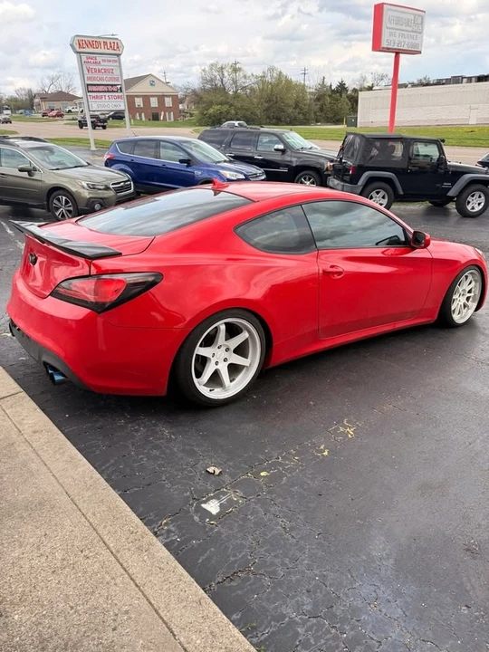 2011 Hyundai Genesis Coupe - Image 5 of 12
