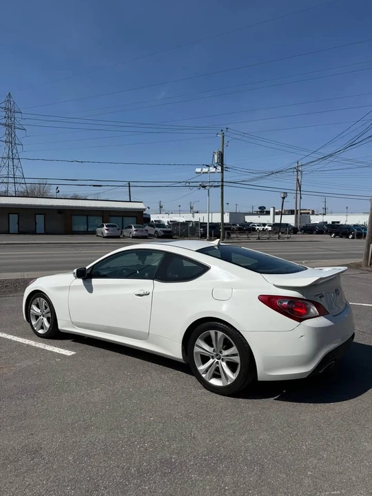 2011 Hyundai Genesis Coupe - Image 3 of 19