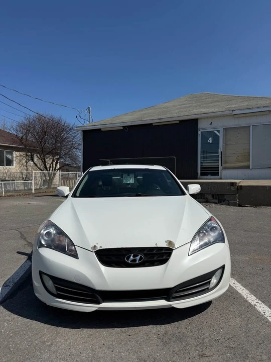 2011 Hyundai Genesis Coupe - Image 8 of 19