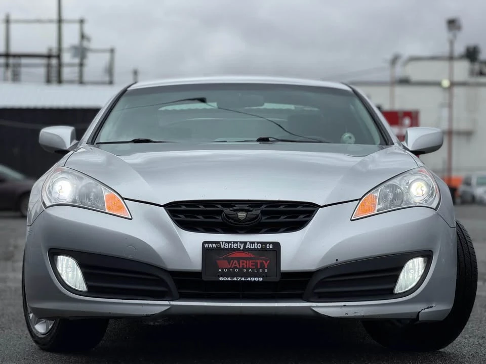 2011 Hyundai Genesis Coupe - Image 2 of 18