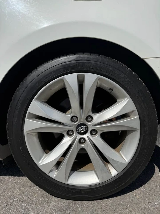 2011 Hyundai Genesis Coupe - Image 16 of 19