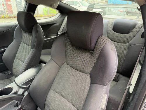 2011 Hyundai Genesis Coupe - Image 6 of 18