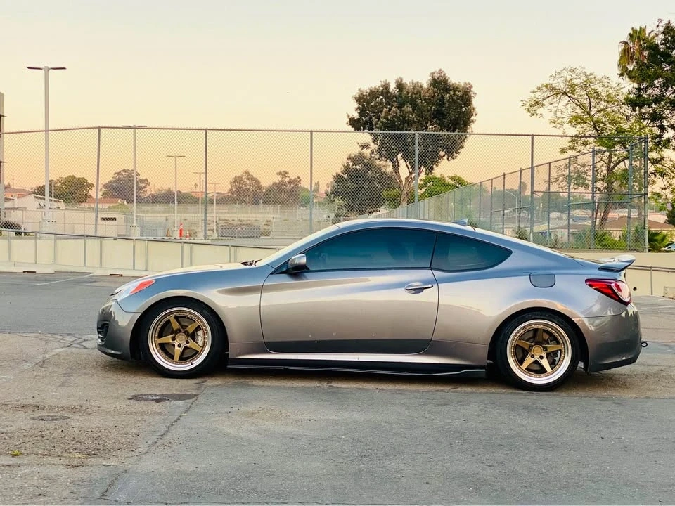 2011 Hyundai Genesis Coupe - Image 8 of 18