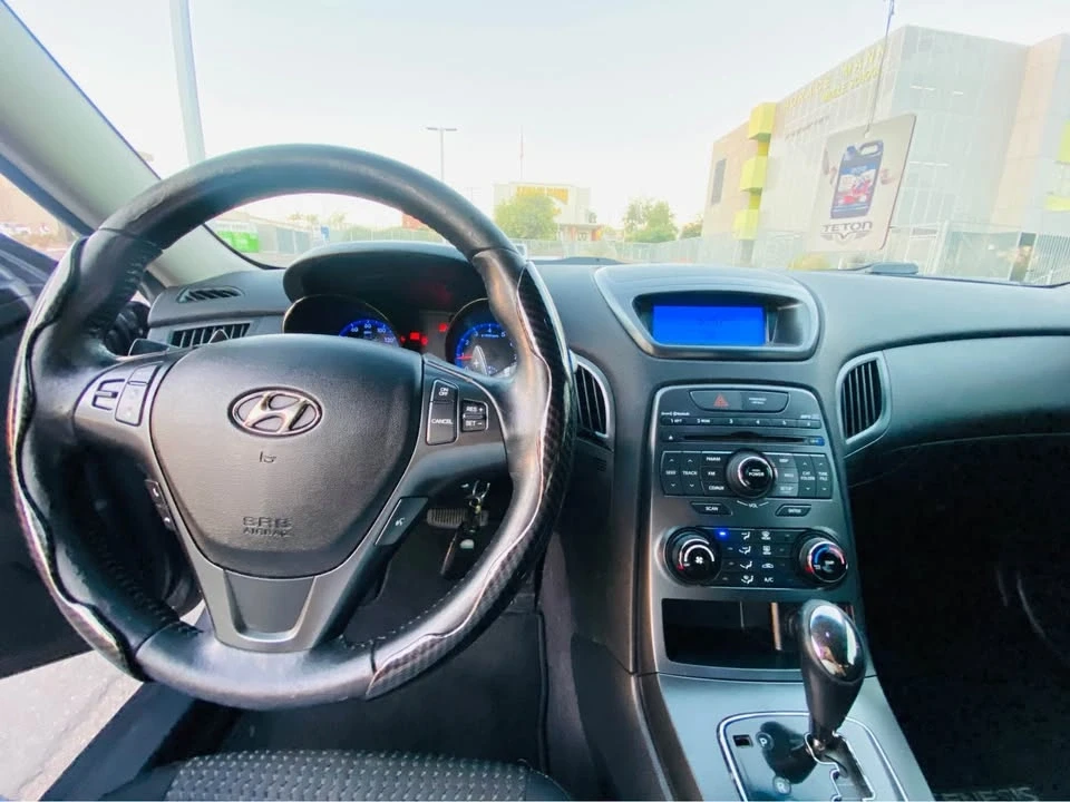 2011 Hyundai Genesis Coupe - Image 11 of 18