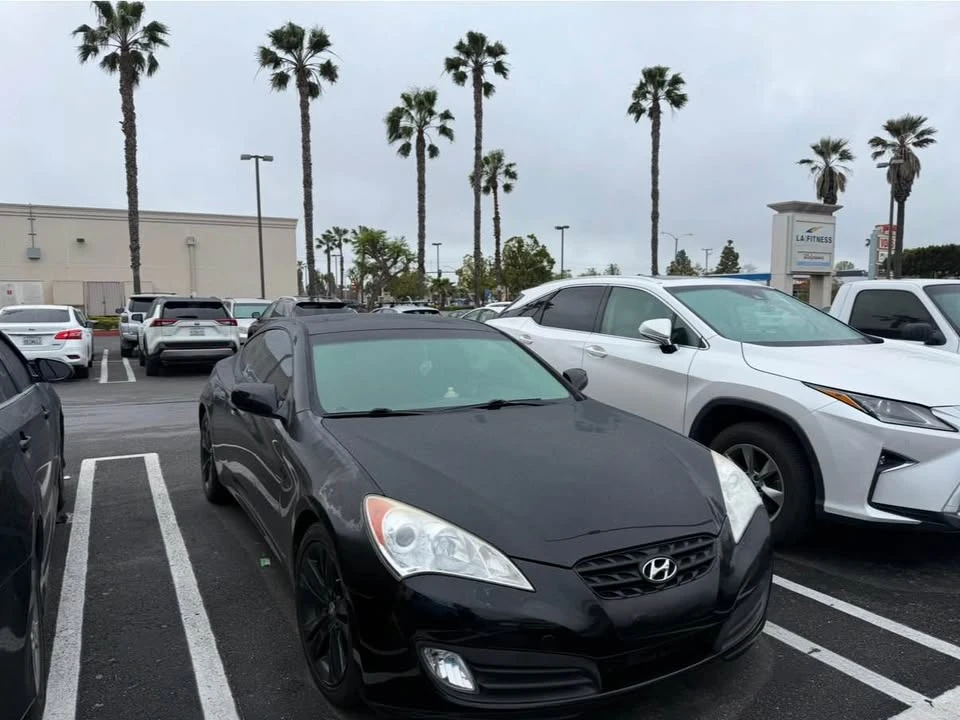 2011 Hyundai Genesis Coupe - Image 7 of 8