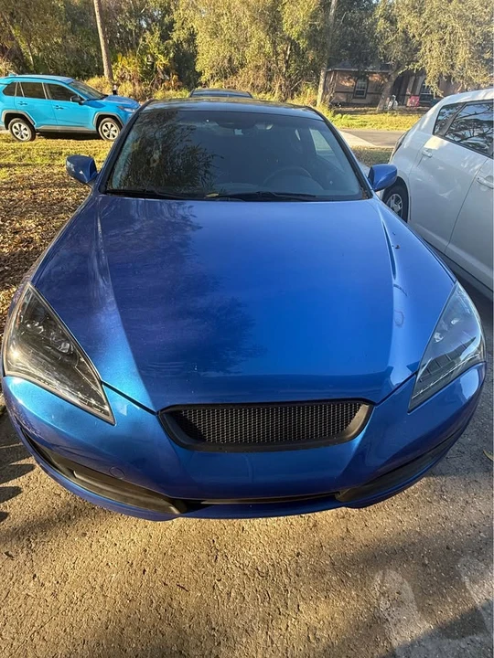 2011 Hyundai Genesis Coupe - Image 2 of 11