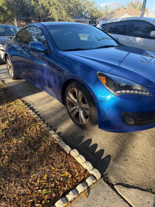 2011 Hyundai Genesis Coupe - Image 3 of 11