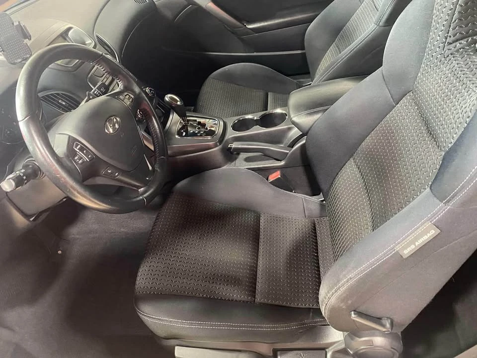 2011 Hyundai Genesis Coupe - Image 7 of 21