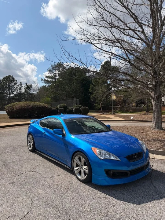 2011 Hyundai Genesis Coupe - Image 2 of 9