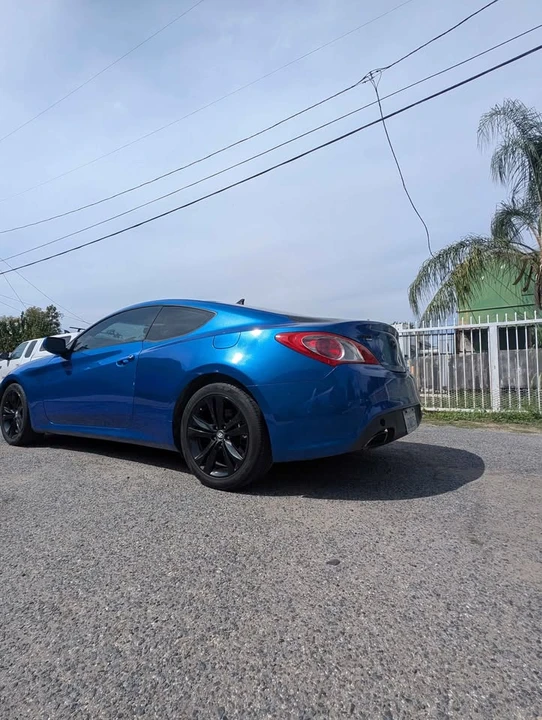 2011 Hyundai Genesis Coupe - Image 13 of 16