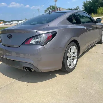 2011 Hyundai Genesis Coupe 2.0T