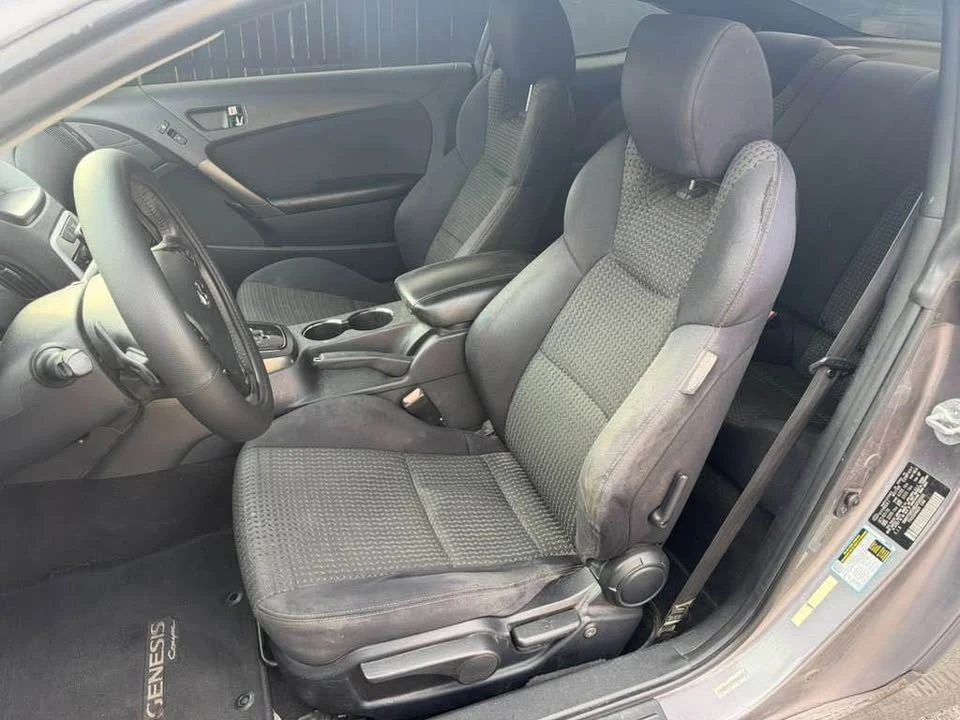 2011 Hyundai Genesis Coupe - Image 11 of 13
