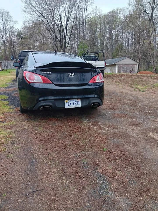 2011 Hyundai Genesis Coupe - Image 3 of 3