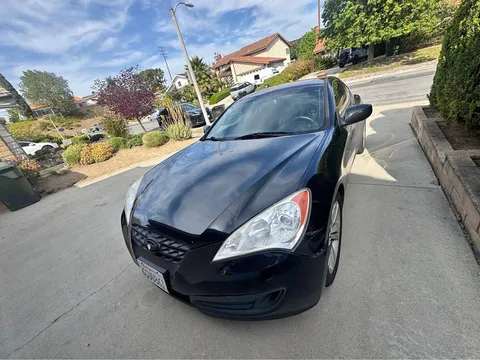 2011 Hyundai Genesis Coupe 2.0T Coupe