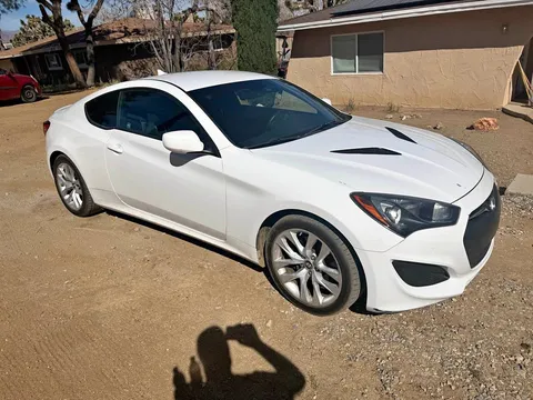 2011 Hyundai Genesis Coupe 2.0T