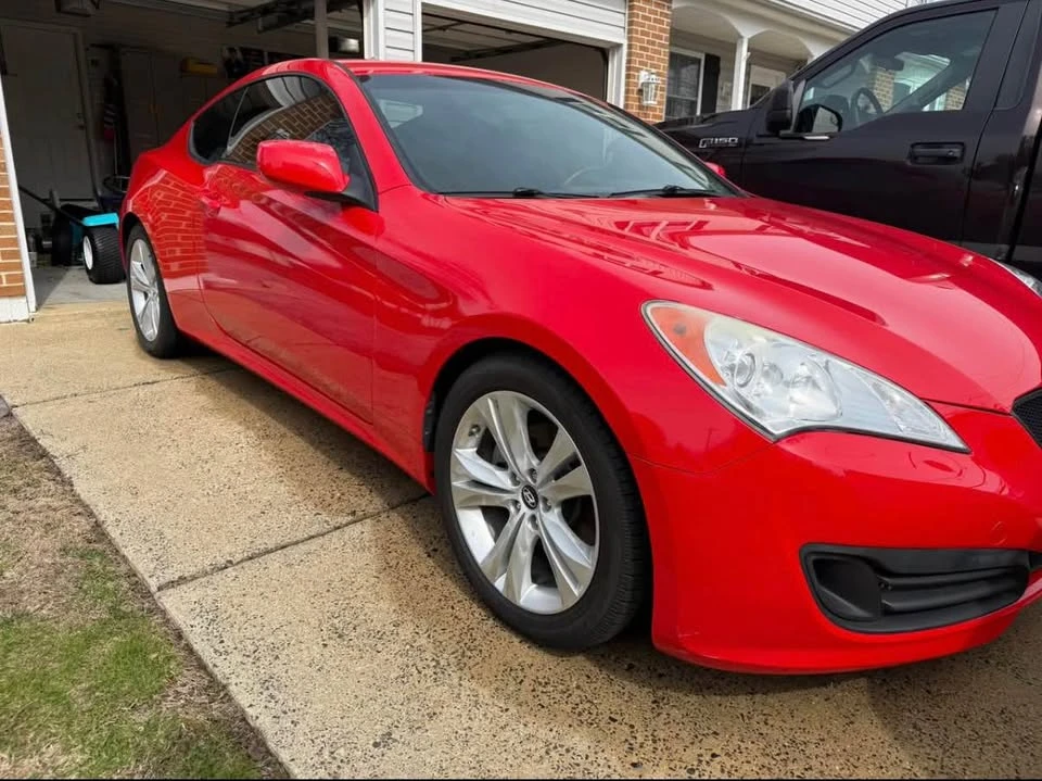 2011 Hyundai Genesis Coupe - Image 4 of 10