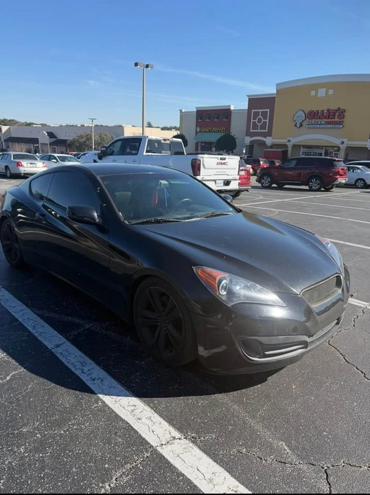 2011 Hyundai Genesis Coupe - Image 4 of 9
