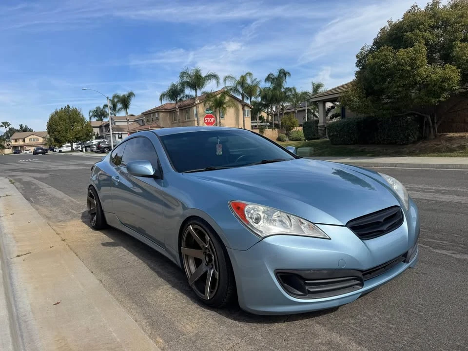 2011 Hyundai Genesis Coupe - Image 3 of 10