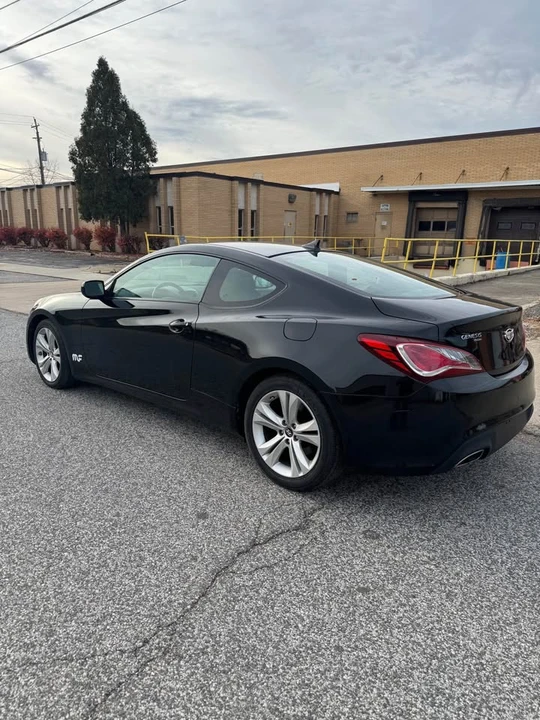 2011 Hyundai Genesis Coupe - Image 6 of 14