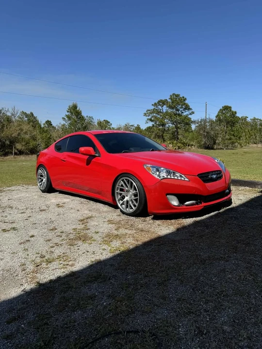 2011 Hyundai Genesis Coupe - Image 2 of 12
