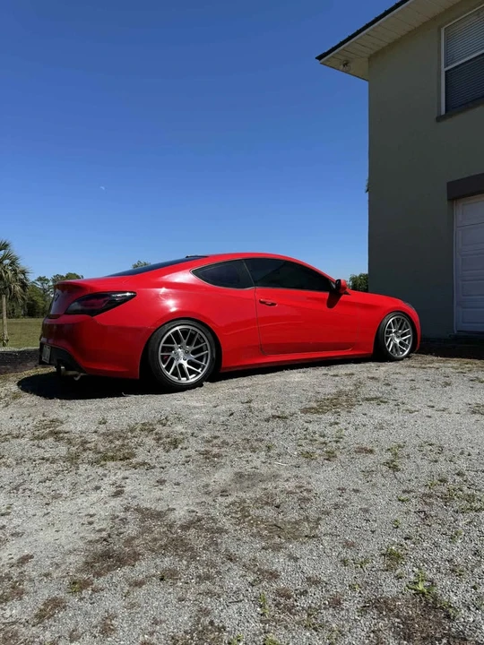 2011 Hyundai Genesis Coupe - Image 5 of 12
