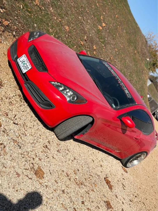 2011 Hyundai Genesis Coupe - Image 10 of 13