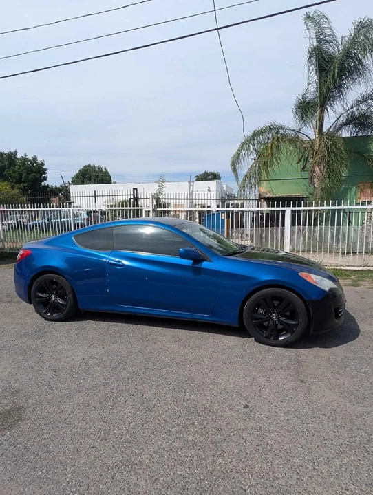 2011 Hyundai Genesis Coupe - Image 8 of 16